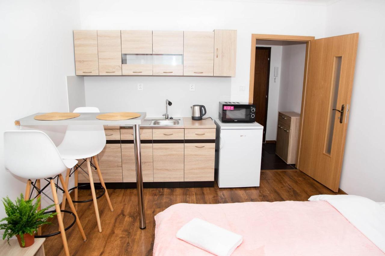 Cosy Studio In Nové Zámky Εξωτερικό φωτογραφία